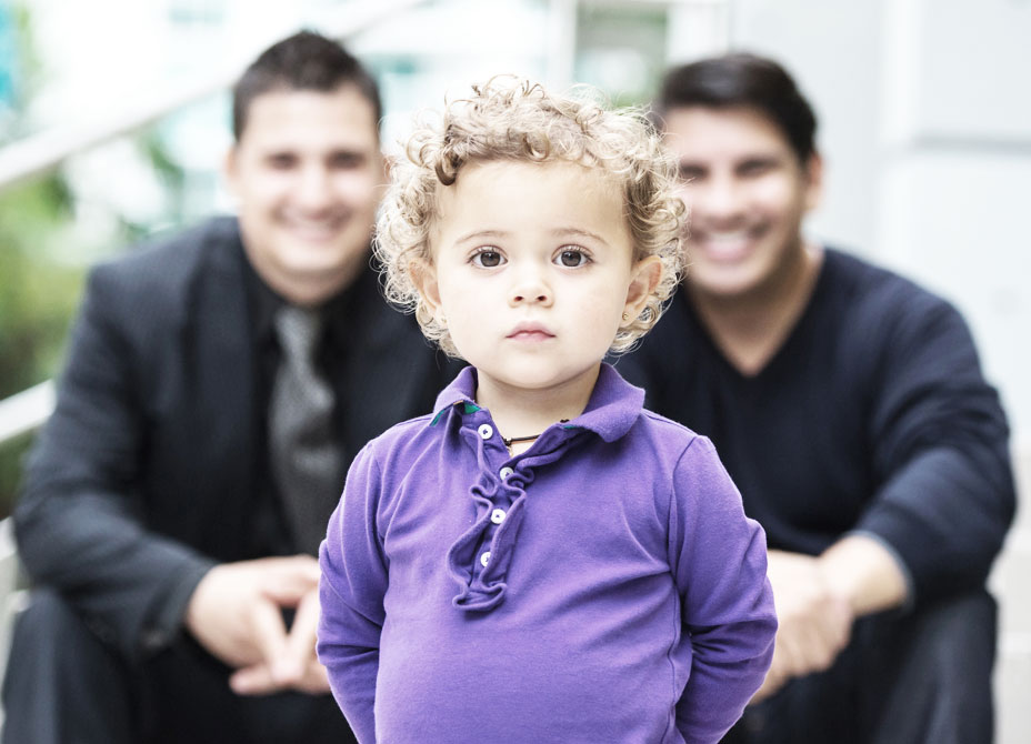 Adoção de criança por casal homoafetivo 