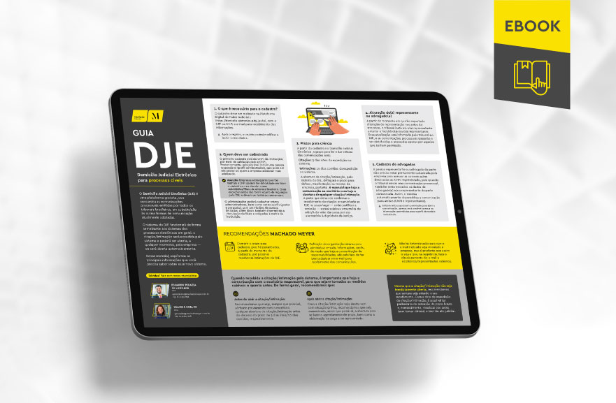 Mockup ilustrativo de dois tablets, um acima do outro, com imagens do conteúdo interno do e-book. No canto superior direito, faixa descritiva nas cores amarelo e cinza, com o nome "e-book" escrito