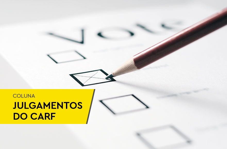 Imagem ilustrativa. Impressão de prova com questão de múltipla escolha sendo assinalada por um lápis. No canto inferior esquerdo, faixa amarela com os dizeres: "coluna Julgamentos do Carf"